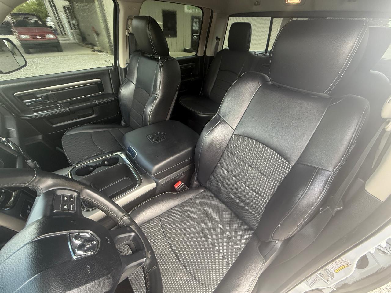 RAM 3500 SLT Crew Cab SWB 4WD 2017