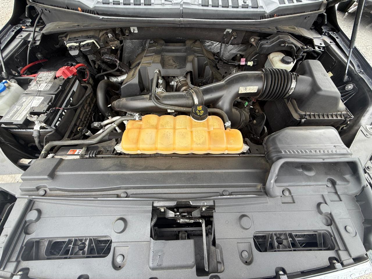 Ford F-150 XL SuperCrew 5.5-ft. Bed 4WD 2015