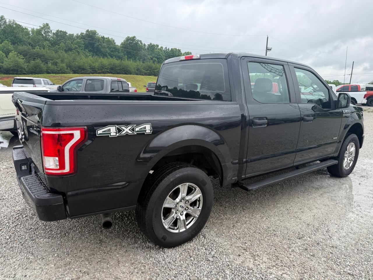 Ford F-150 XL SuperCrew 5.5-ft. Bed 4WD 2015