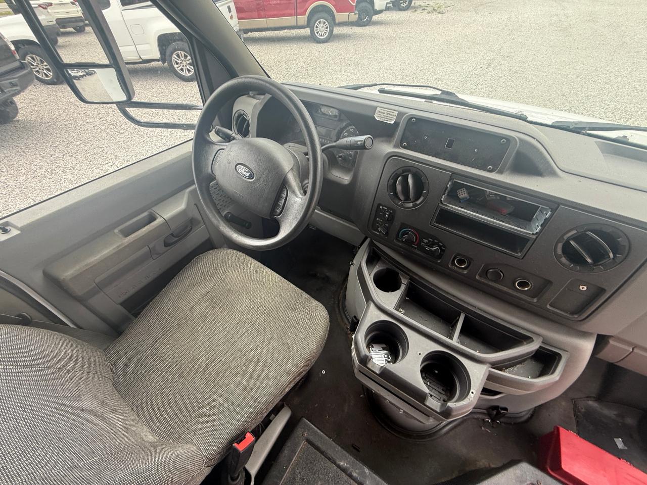 Ford Econoline E350 2016