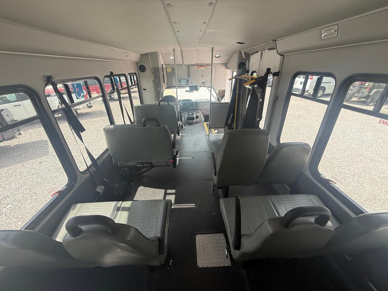 Ford Econoline E350 2016