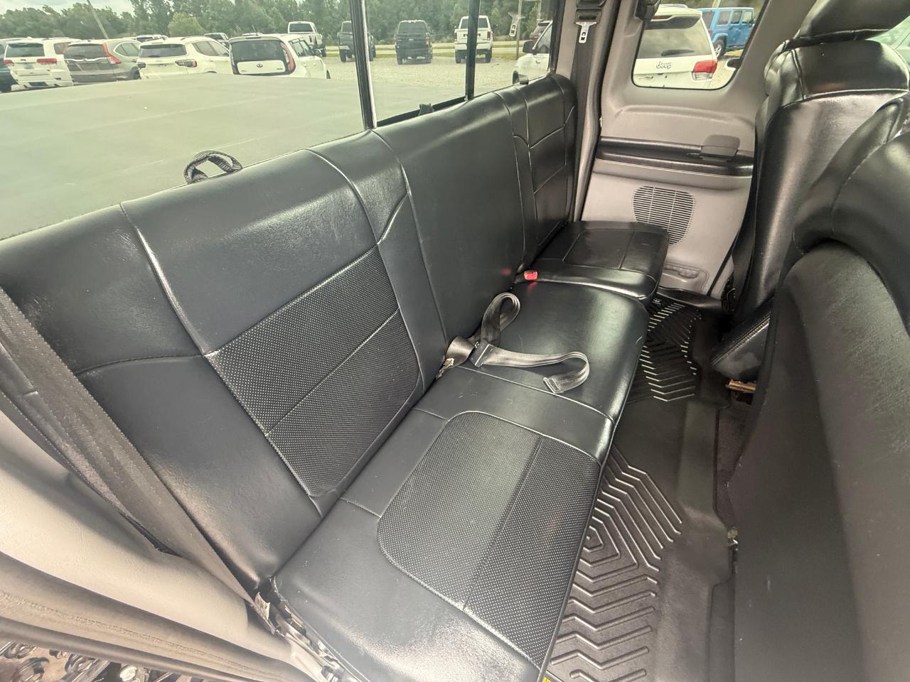 Ford F-250 SD XLT SuperCab Long Bed 4WD 2005