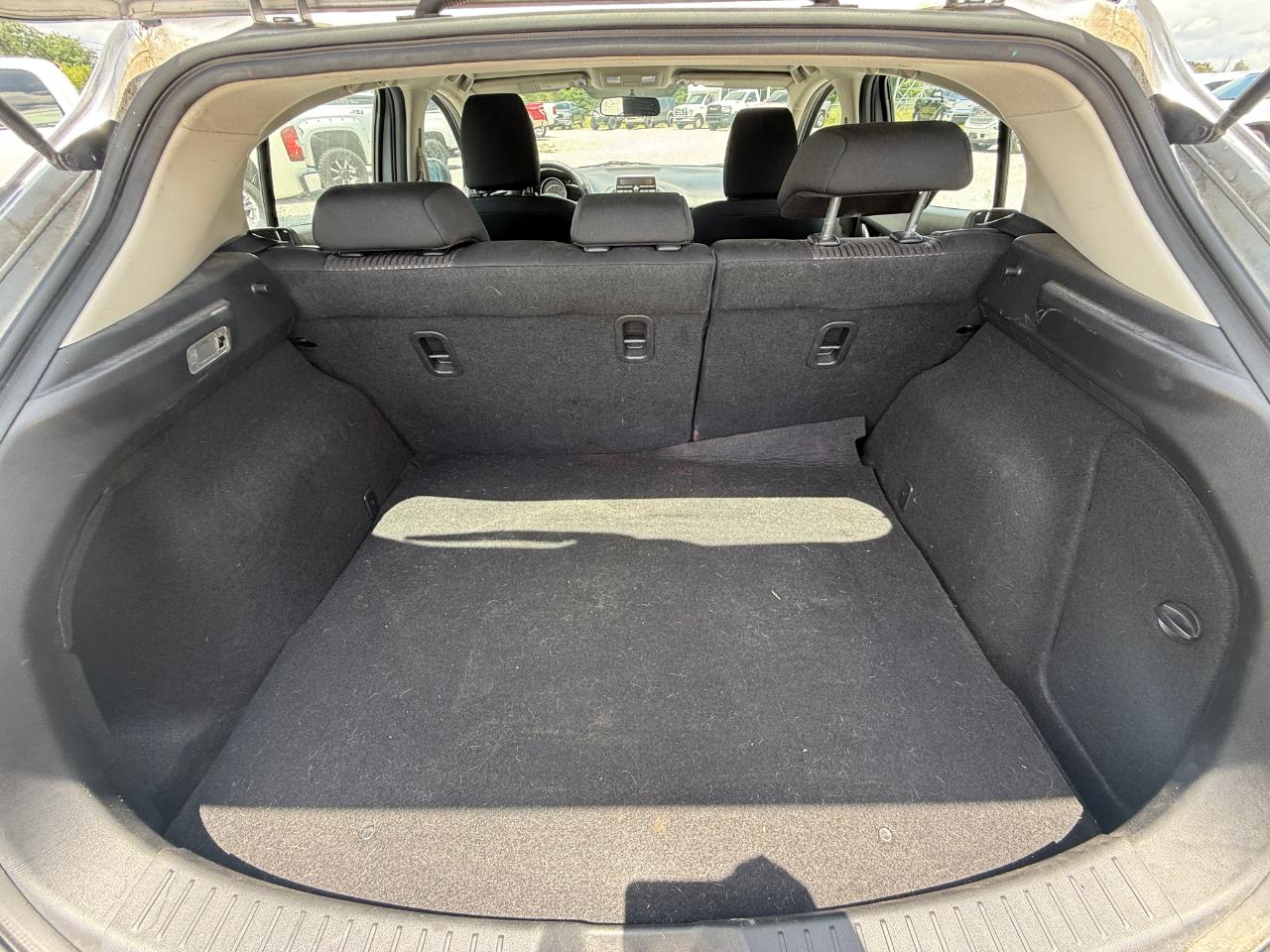 Mazda MAZDA3 i Touring AT 5-Door 2014