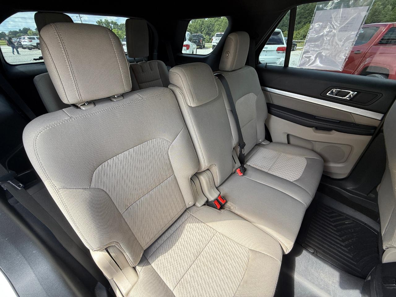 Ford Explorer Base FWD 2018