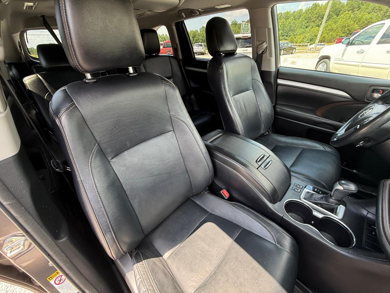 Toyota Highlander SE FWD V6 2018