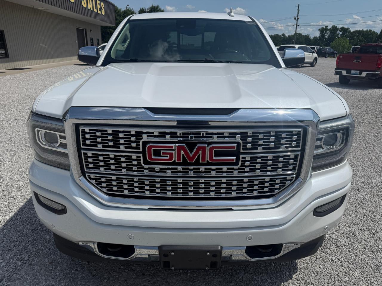 GMC Sierra 1500 Denali Crew Cab Short Box 4WD 2017