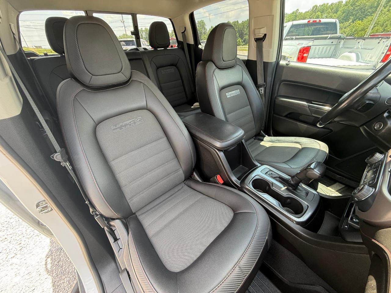 GMC Canyon All Terrain Crew Cab 4WD 2019