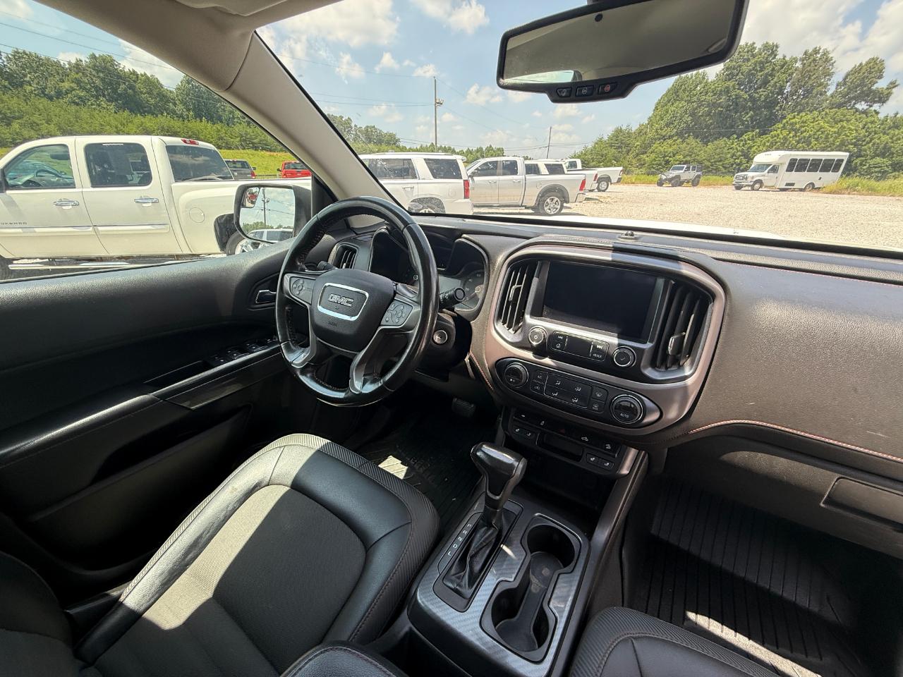 GMC Canyon All Terrain Crew Cab 4WD 2019
