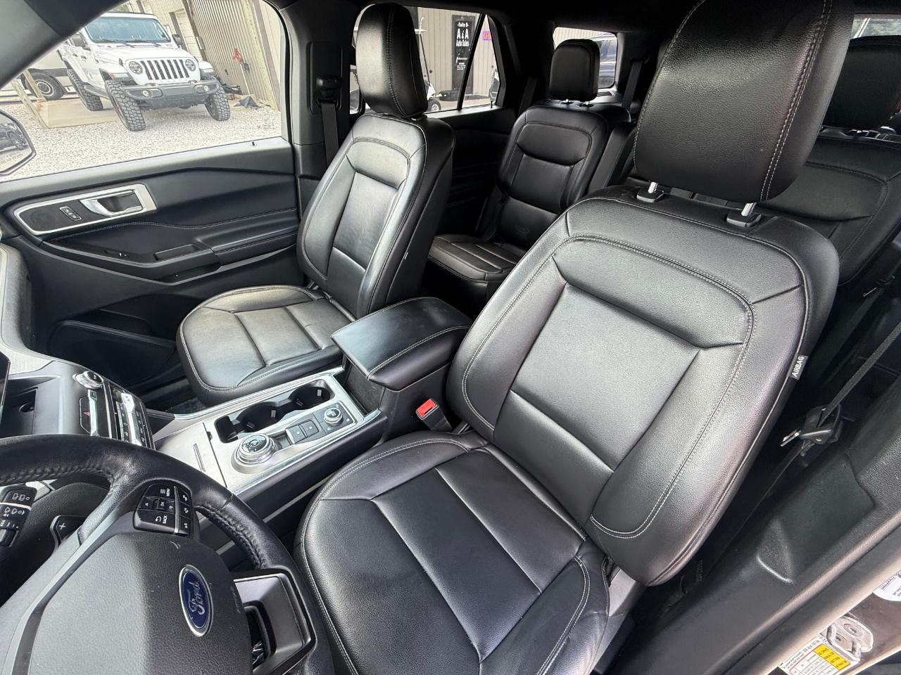 Ford Explorer XLT AWD 2020