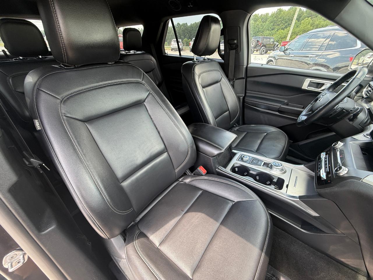 Ford Explorer XLT AWD 2020