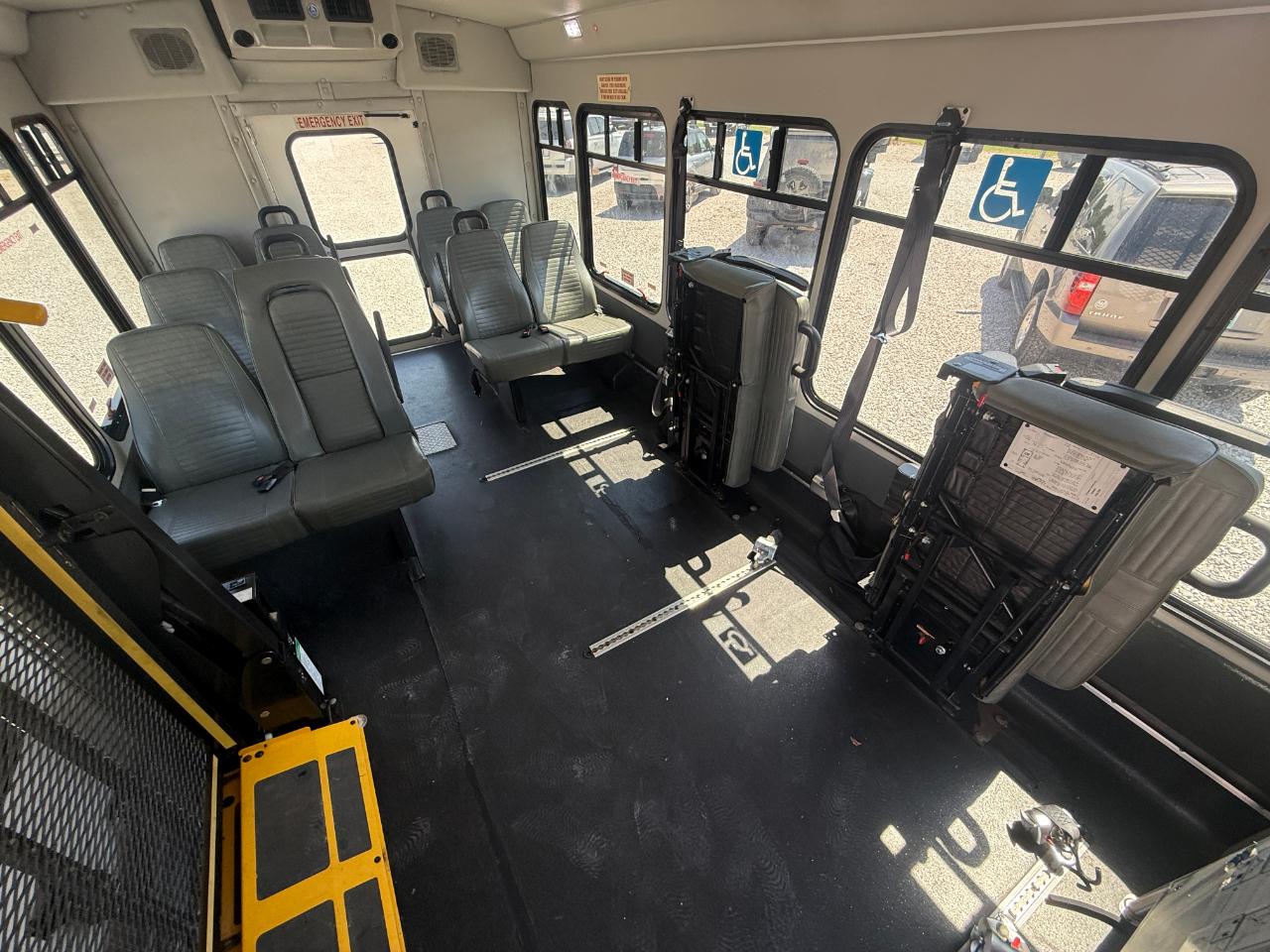 Ford Econoline E350 2016