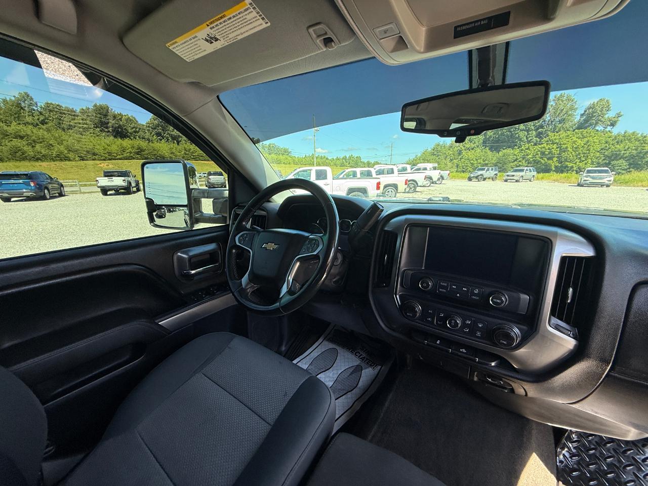 Chevrolet Silverado 1500 LT Crew Cab 4WD 2015