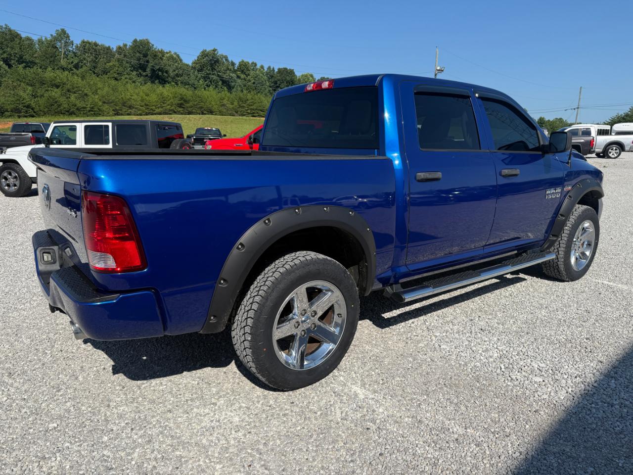 RAM 1500 Tradesman Crew Cab SWB 4WD 2016