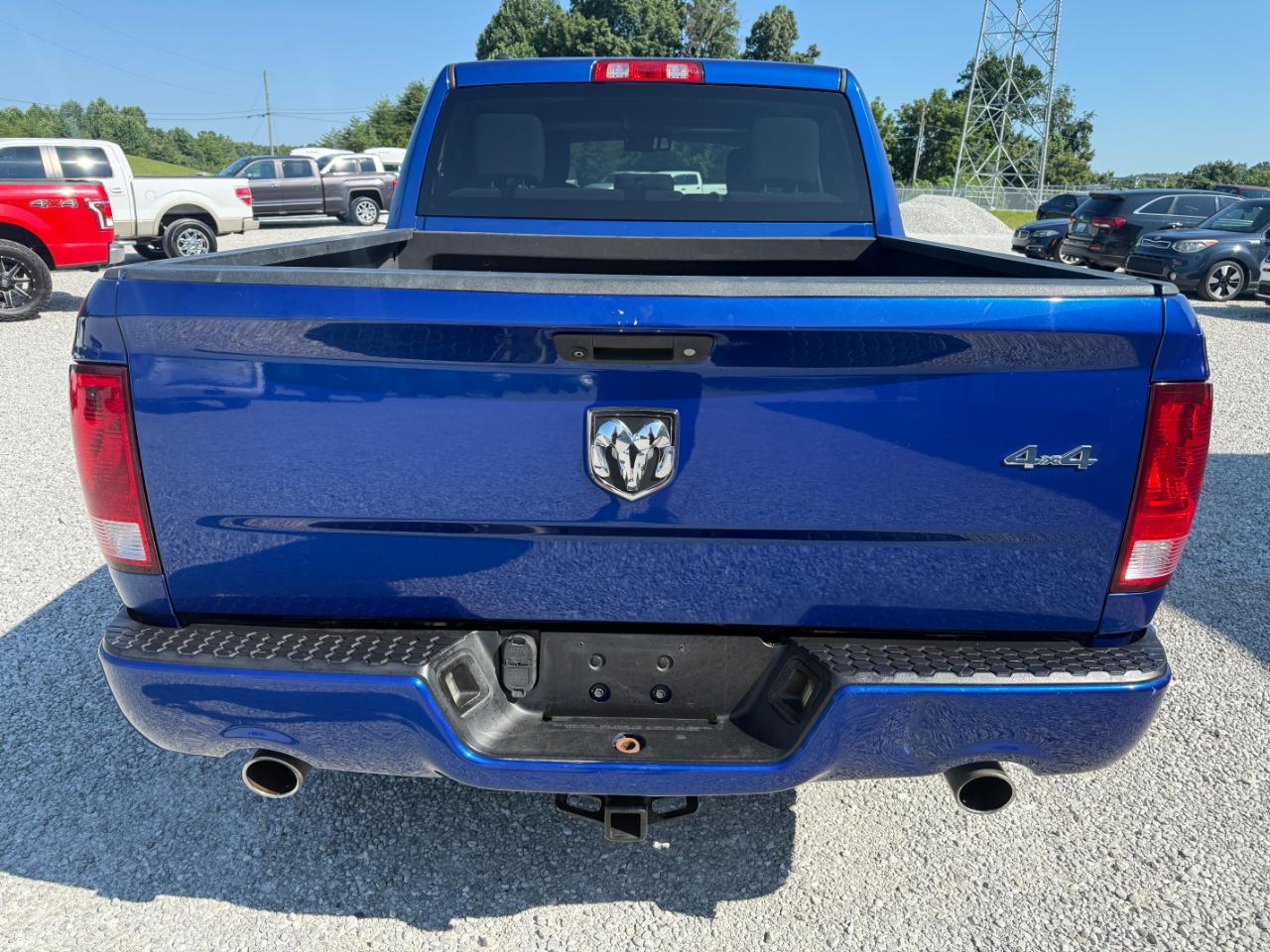RAM 1500 Tradesman Crew Cab SWB 4WD 2016