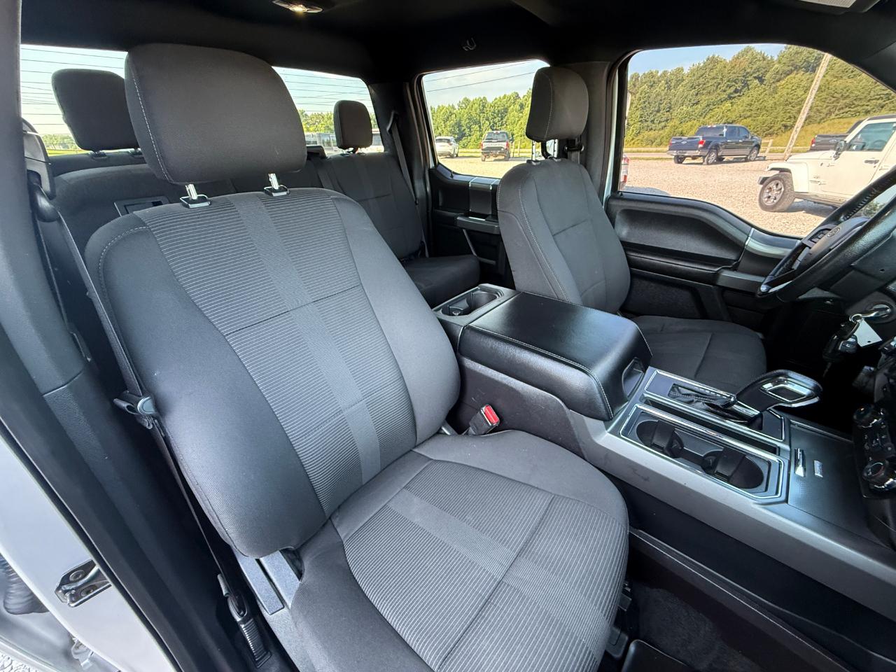 Ford F-150 XLT SuperCrew 4WD 2016
