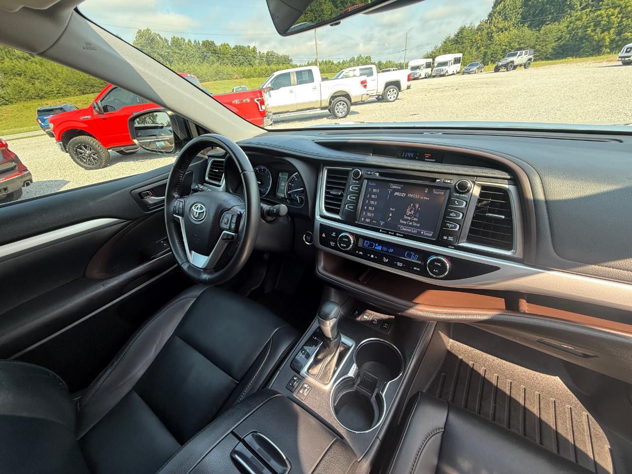 Toyota Highlander XLE AWD V6 2019