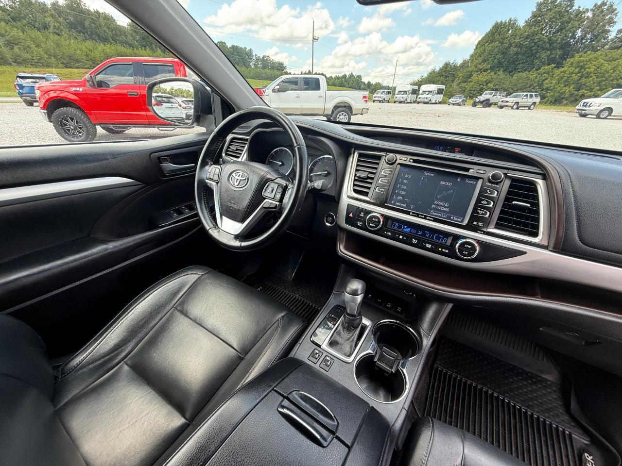 Toyota Highlander SE AWD V6 2018