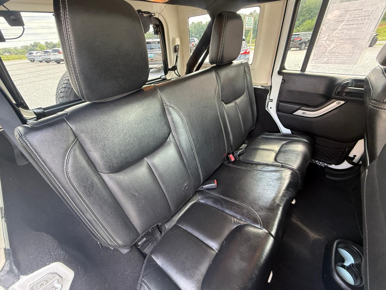 Jeep Wrangler Unlimited Sahara 4WD 2016