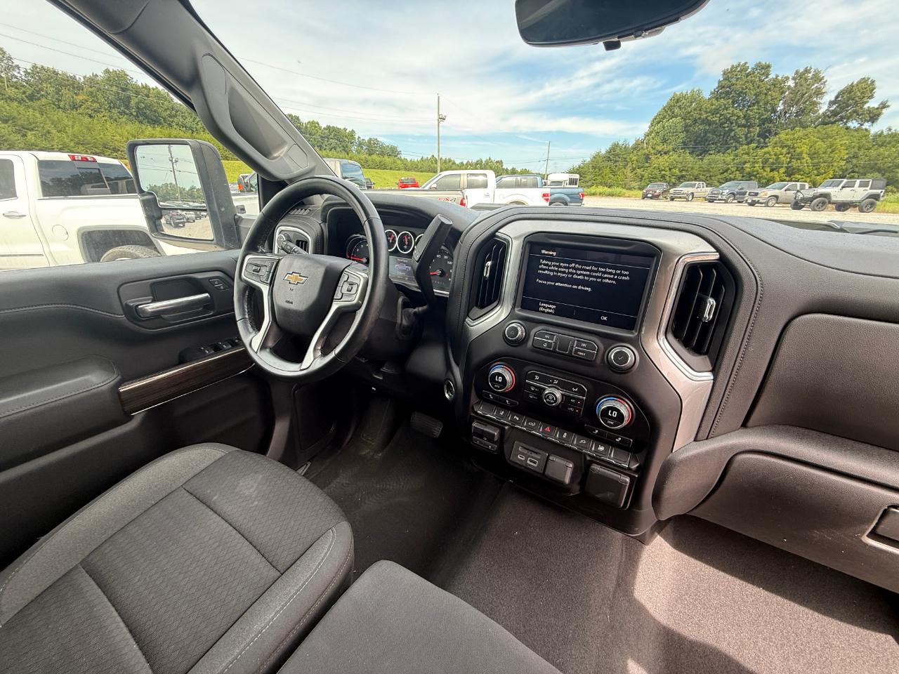 Chevrolet Silverado 2500HD LT Crew Cab 4WD 2023