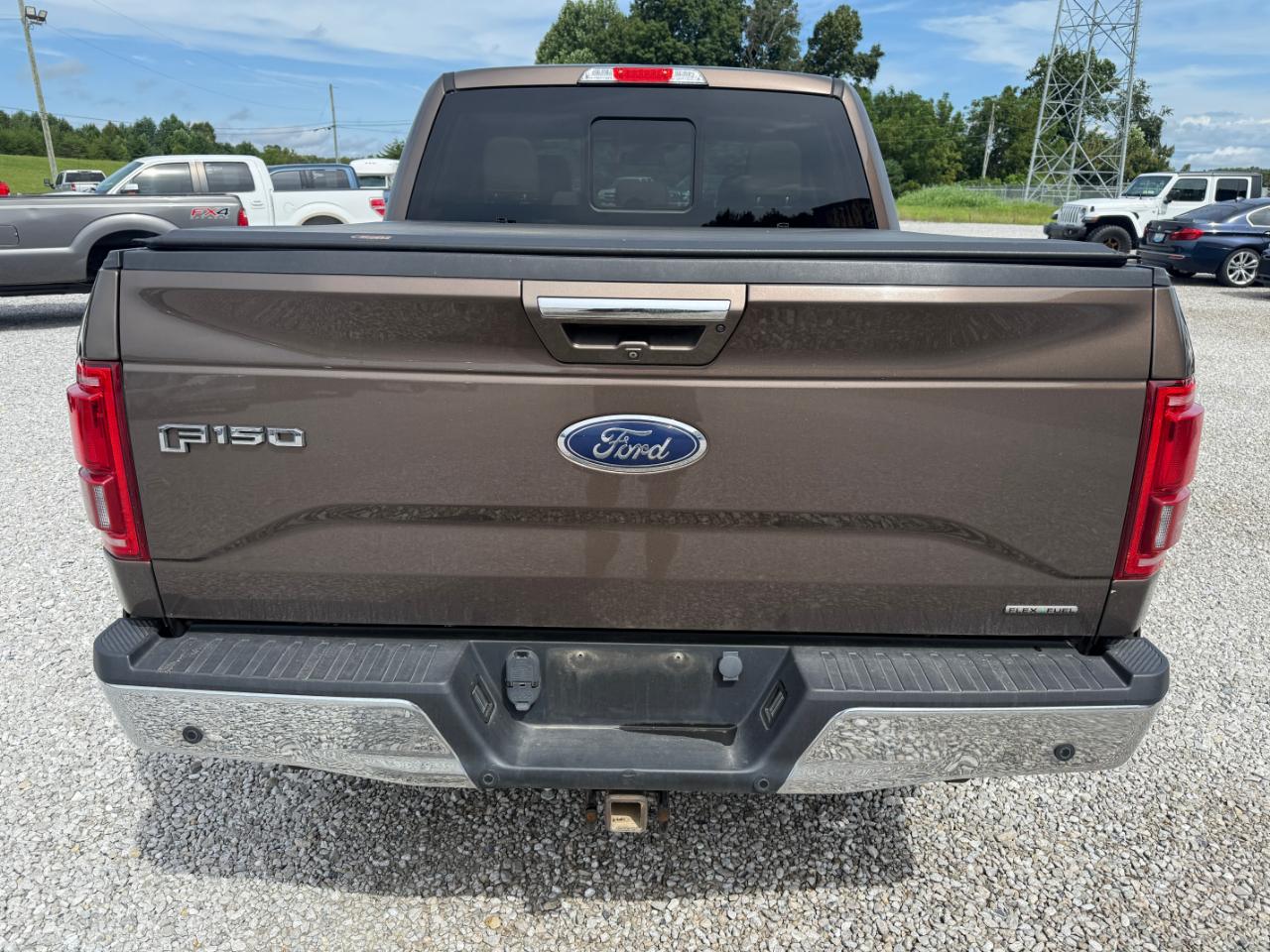 Ford F-150 Lariat SuperCrew 4WD 2015