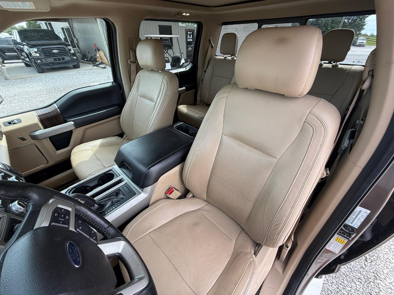 Ford F-150 Lariat SuperCrew 4WD 2015