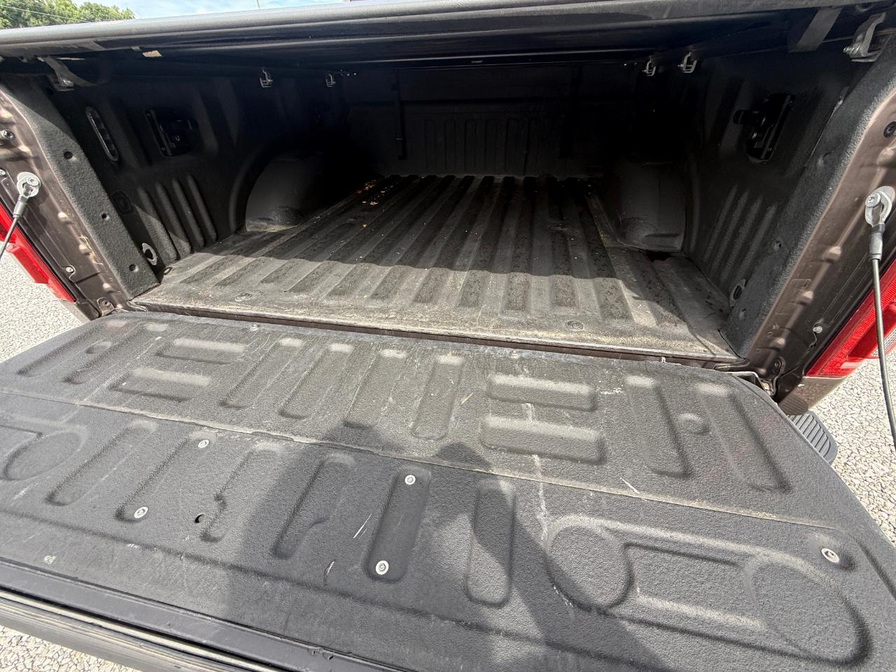 Ford F-150 Lariat SuperCrew 4WD 2015
