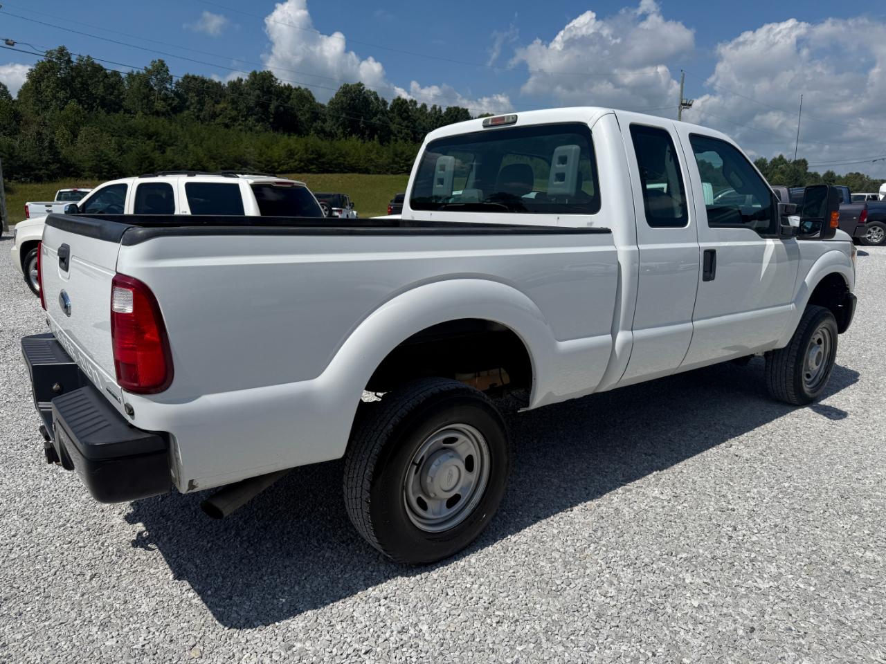 Ford F-250 SD XL SuperCab 4WD 2015