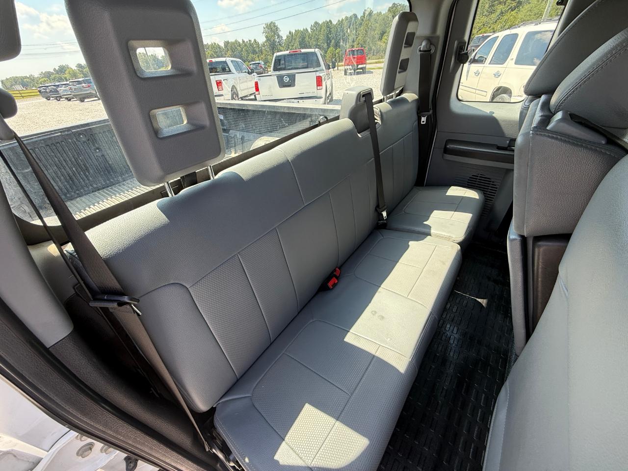 Ford F-250 SD XL SuperCab 4WD 2015