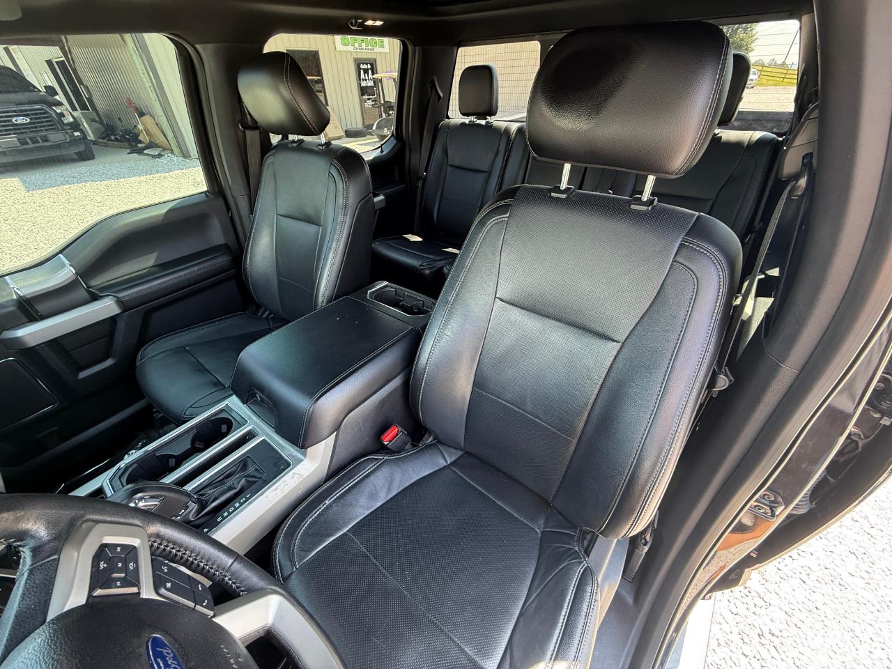 Ford F-150 Lariat SuperCrew 4WD 2017