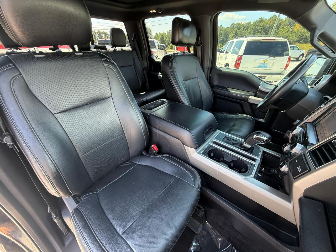 Ford F-150 Lariat SuperCrew 4WD 2017
