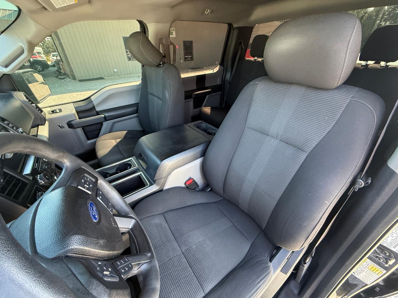 Ford F-150 Lariat SuperCrew 4WD 2017