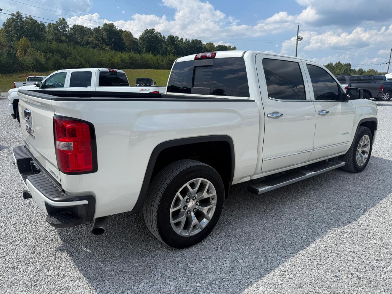 GMC Sierra 1500 Denali Crew Cab Short Box 4WD 2015