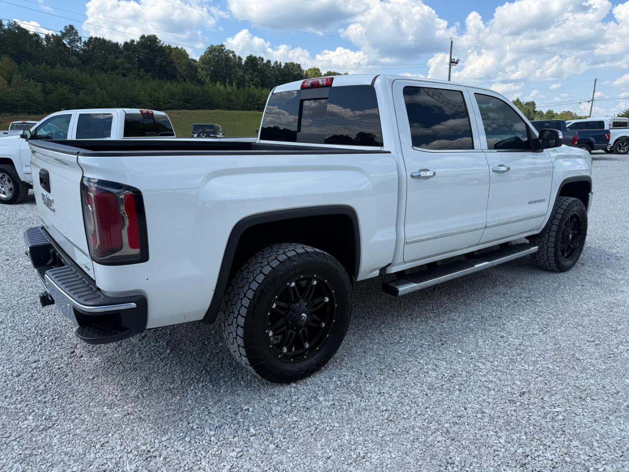 GMC Sierra 1500 SLT Crew Cab 4WD 2017