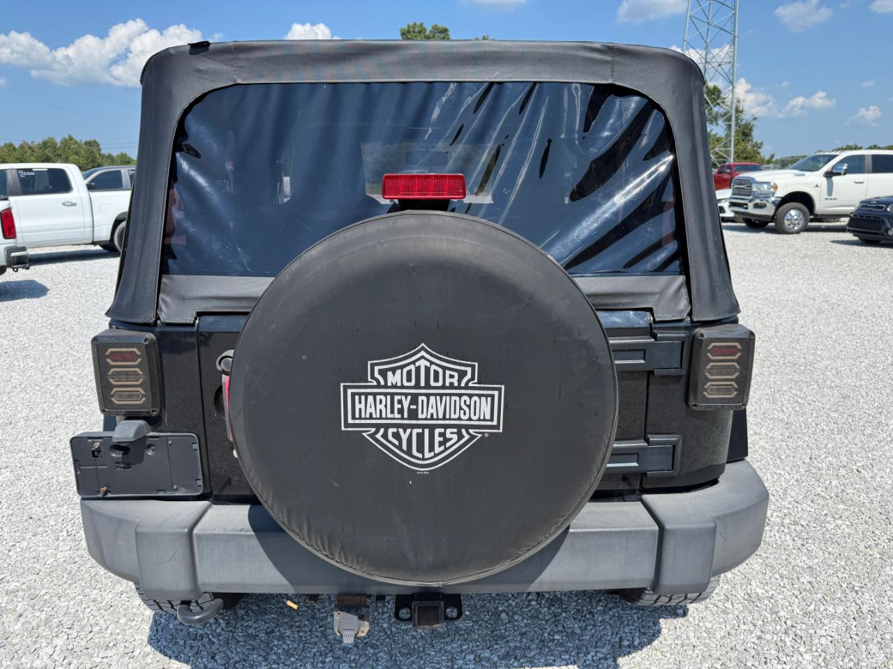 Jeep Wrangler Sahara 4WD 2013