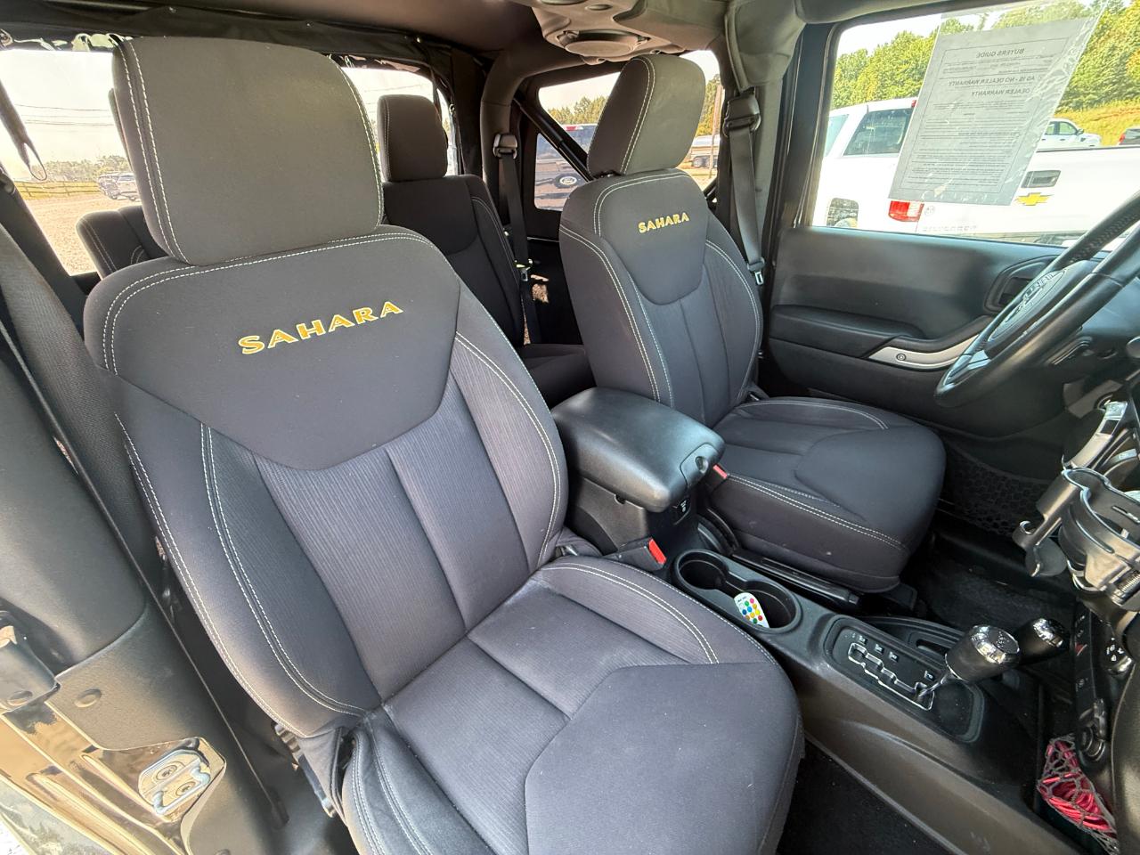 Jeep Wrangler Sahara 4WD 2013