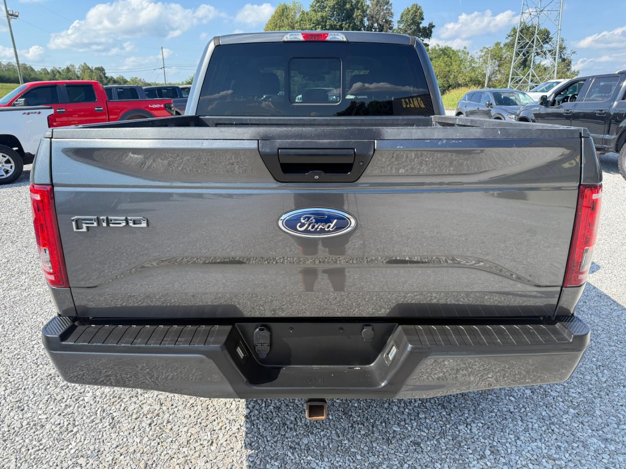 Ford F-150 XL SuperCrew 4WD 2017