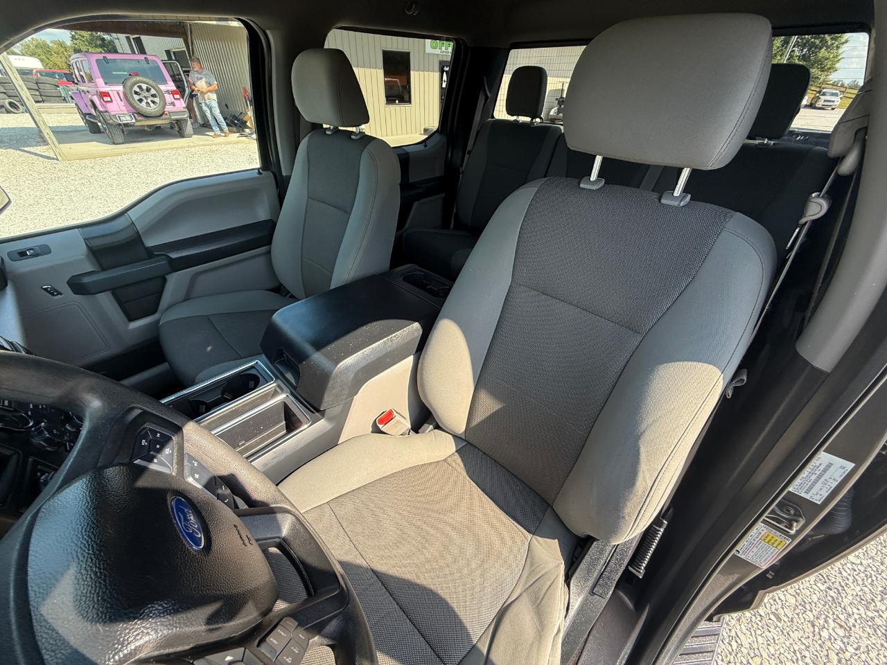 Ford F-150 XL SuperCrew 4WD 2017
