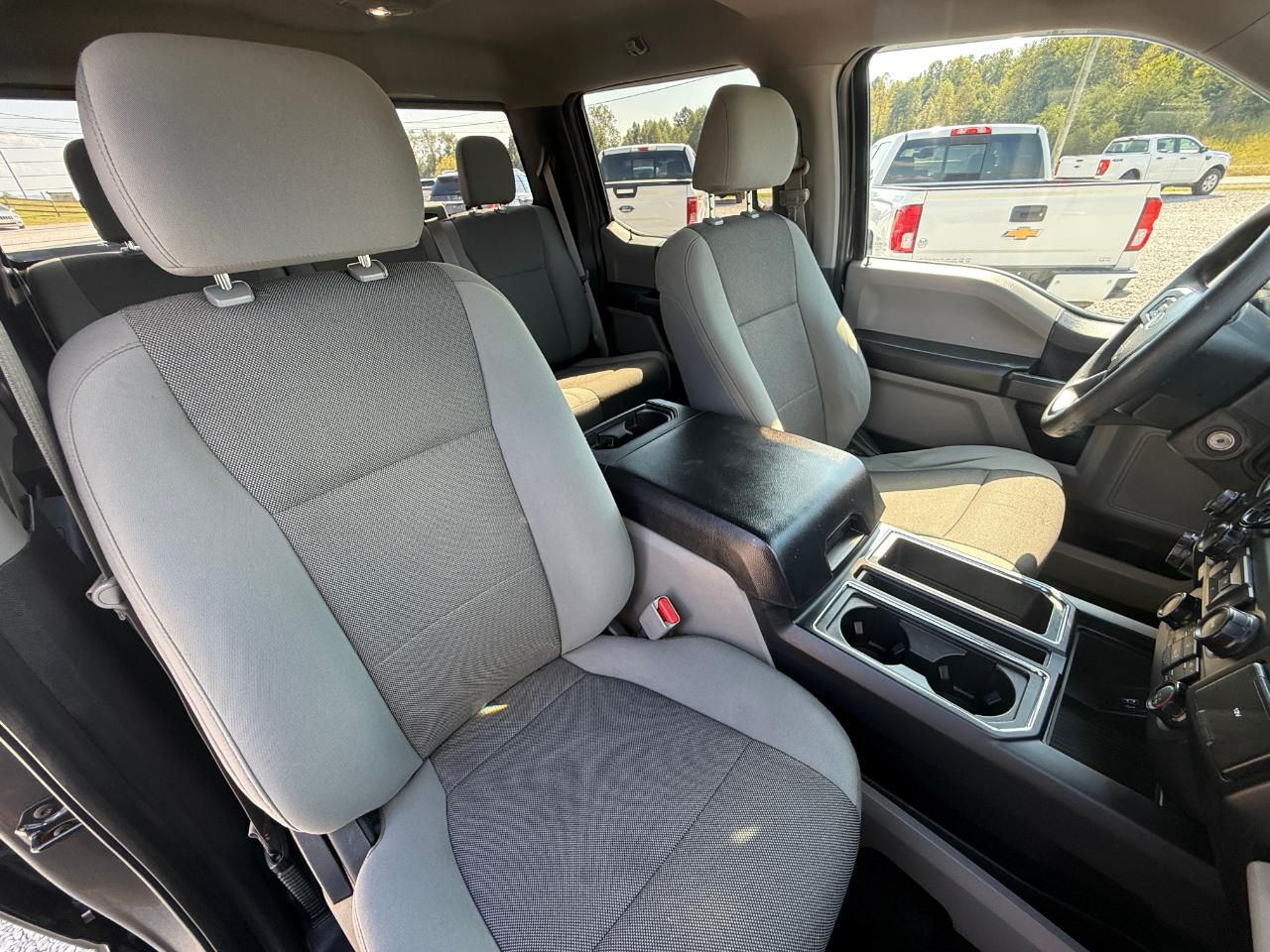 Ford F-150 XL SuperCrew 4WD 2017