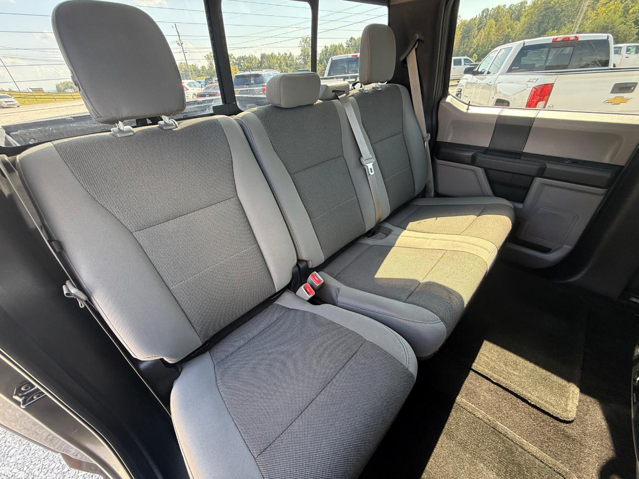 Ford F-150 XL SuperCrew 4WD 2017