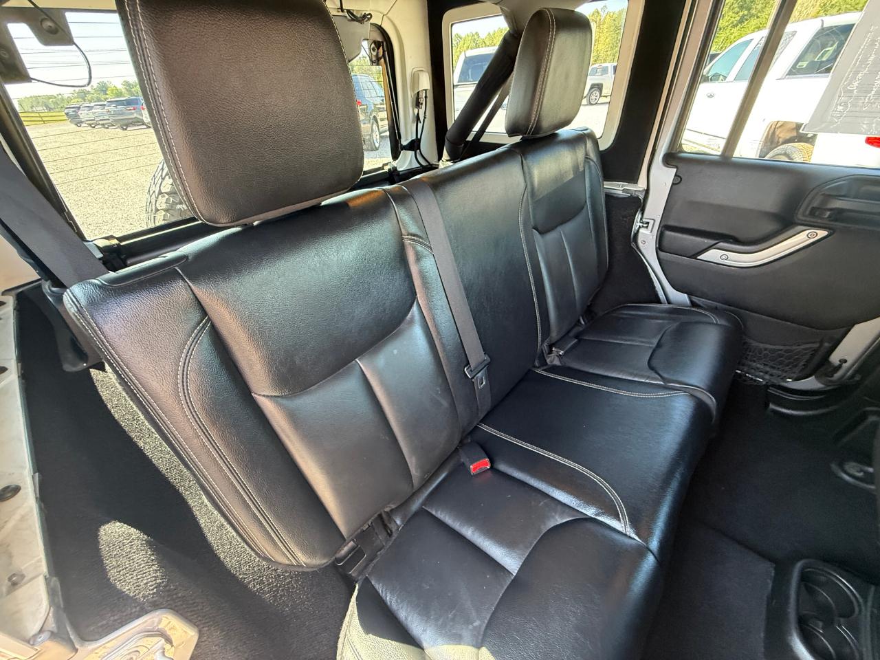 Jeep Wrangler Unlimited Rubicon 4WD 2015
