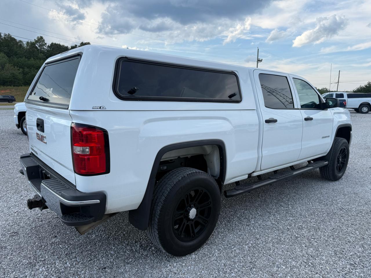 GMC Sierra 2500HD Base Crew Cab 4WD 2016