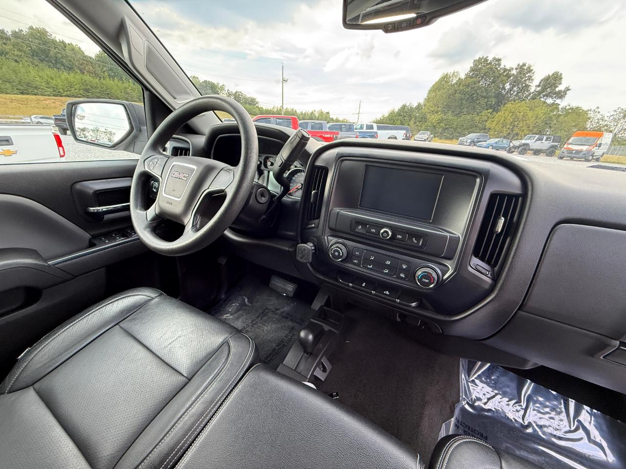 GMC Sierra 2500HD Base Crew Cab 4WD 2016