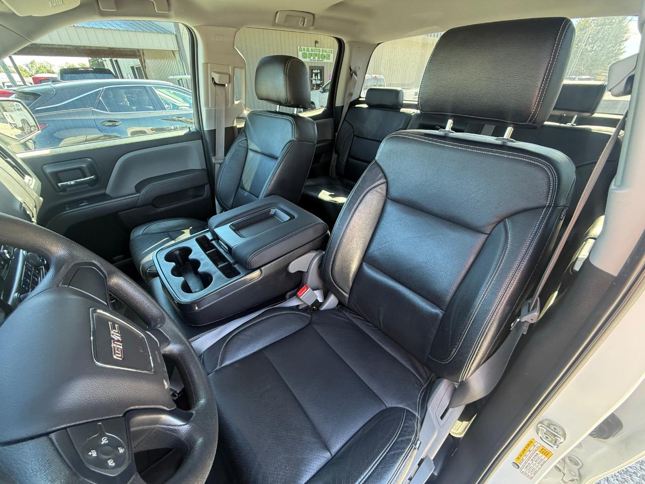 GMC Sierra 2500HD Base Crew Cab 4WD 2016