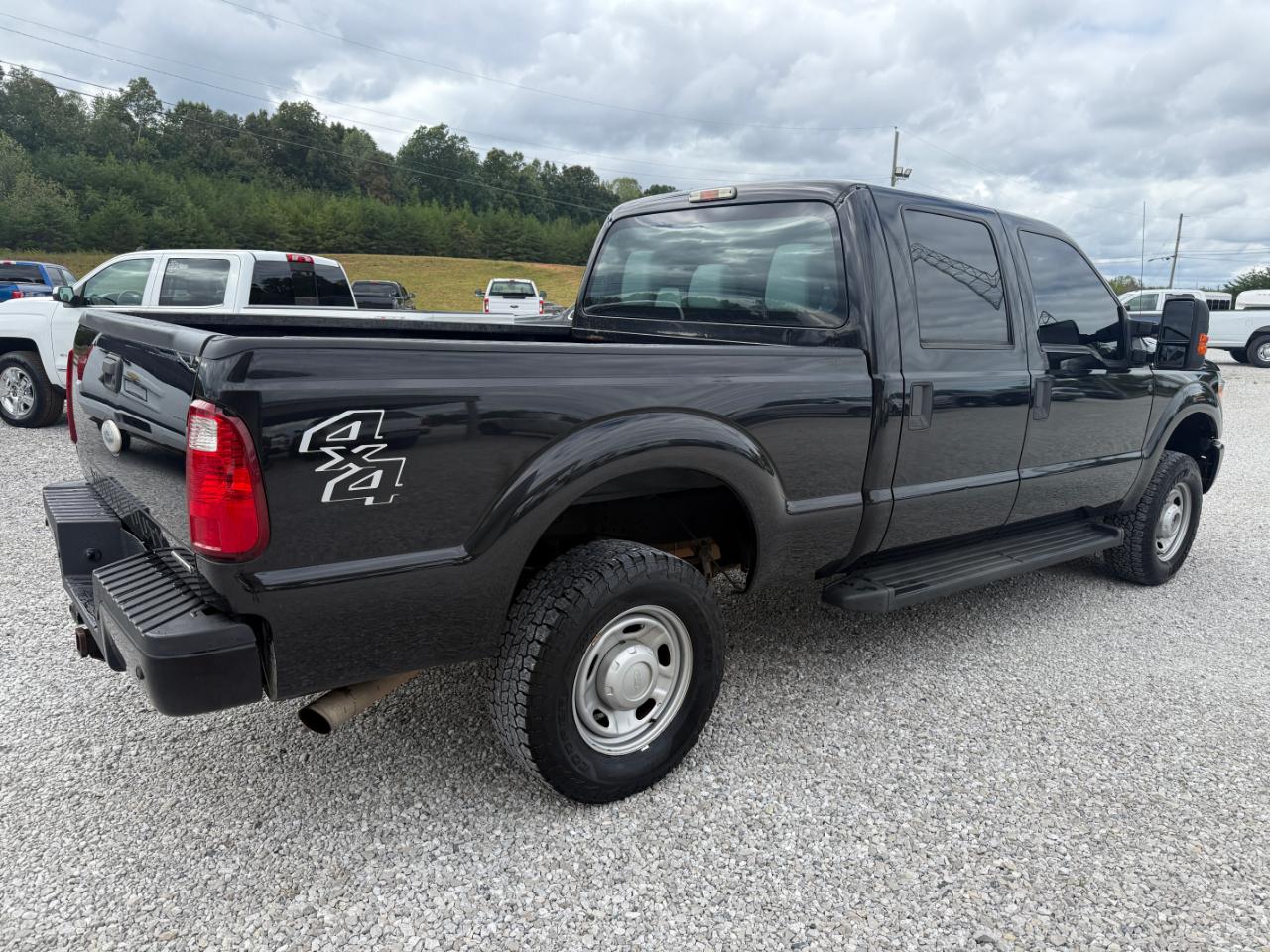 Ford F-250 SD XL Crew Cab 4WD 2012