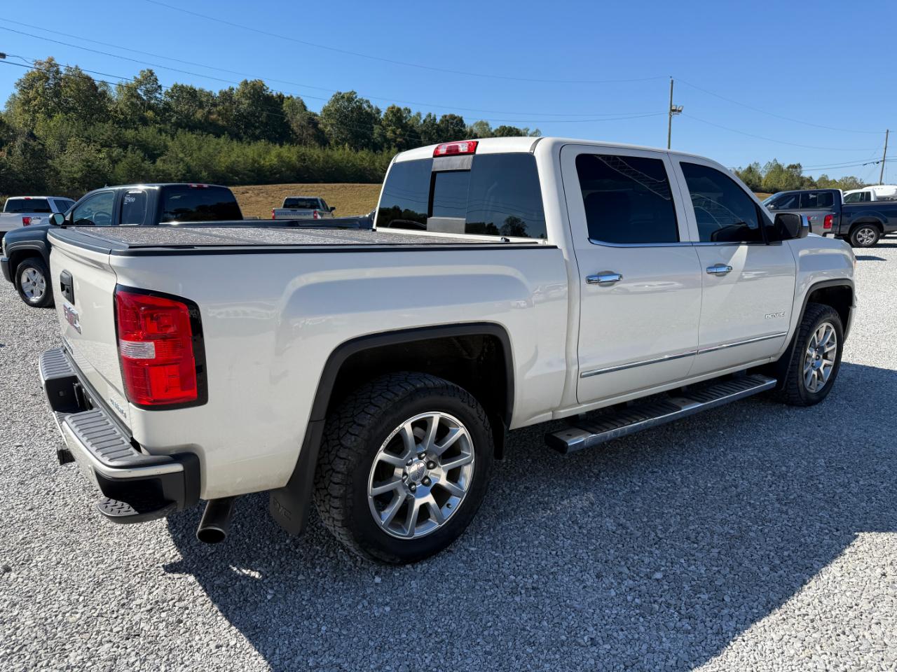 GMC Sierra 1500 Denali Crew Cab Short Box 4WD 2015