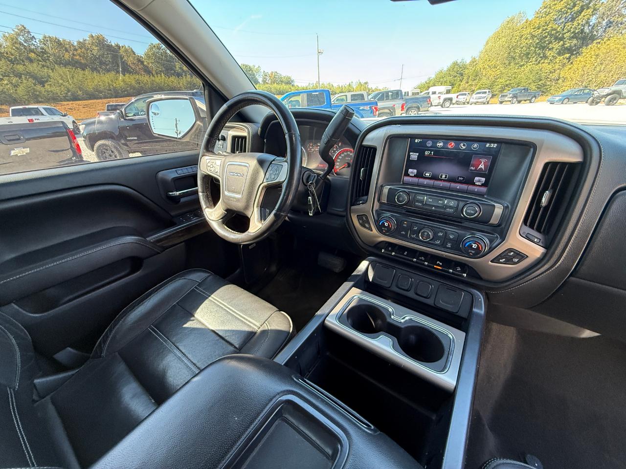 GMC Sierra 1500 Denali Crew Cab Short Box 4WD 2015