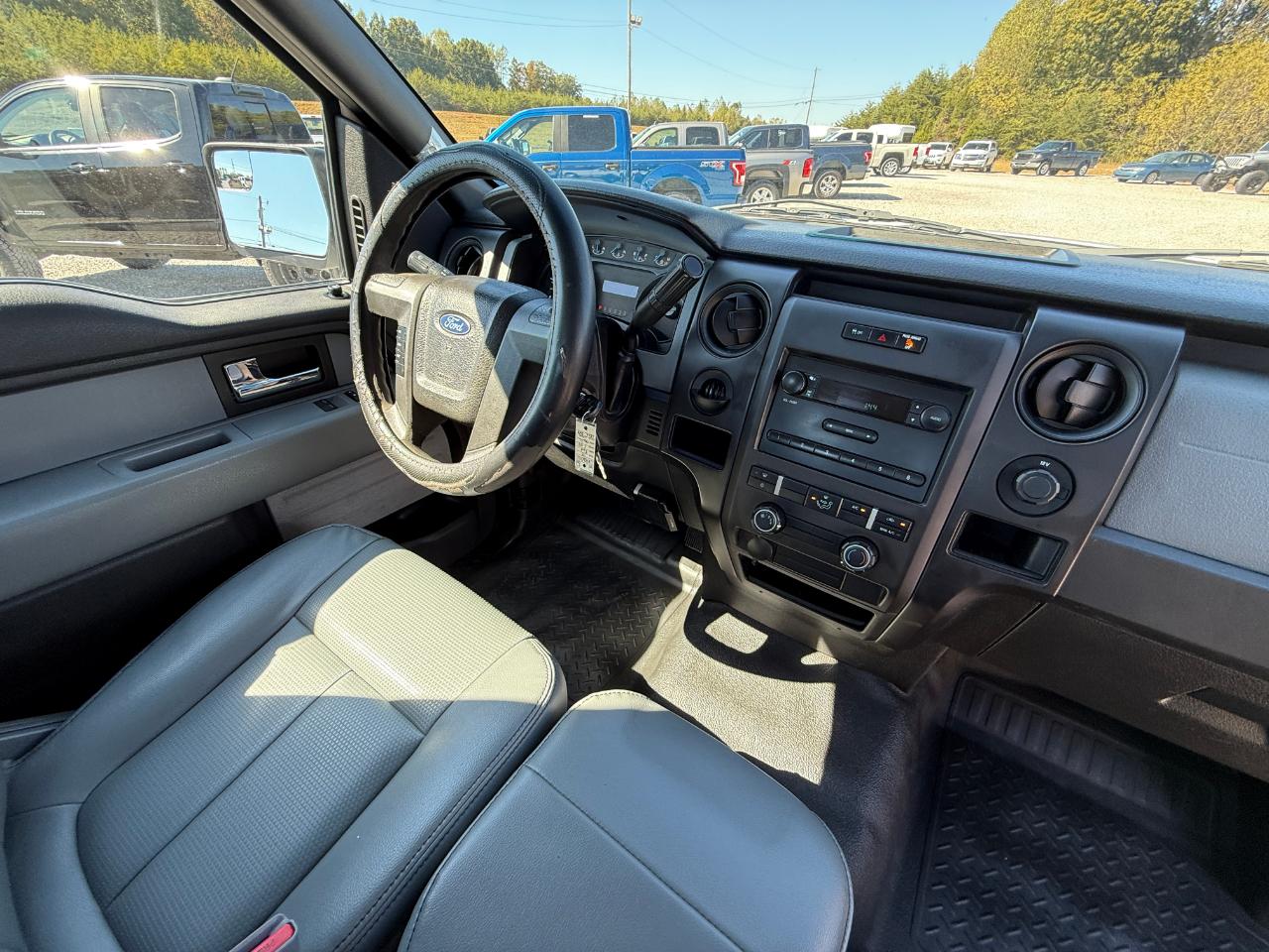 Ford F-150 XLT 8-ft. Bed 2WD 2013