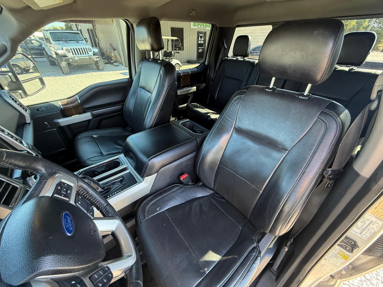 Ford F-150 Lariat SuperCrew 5.5-ft. Bed 4WD 2016