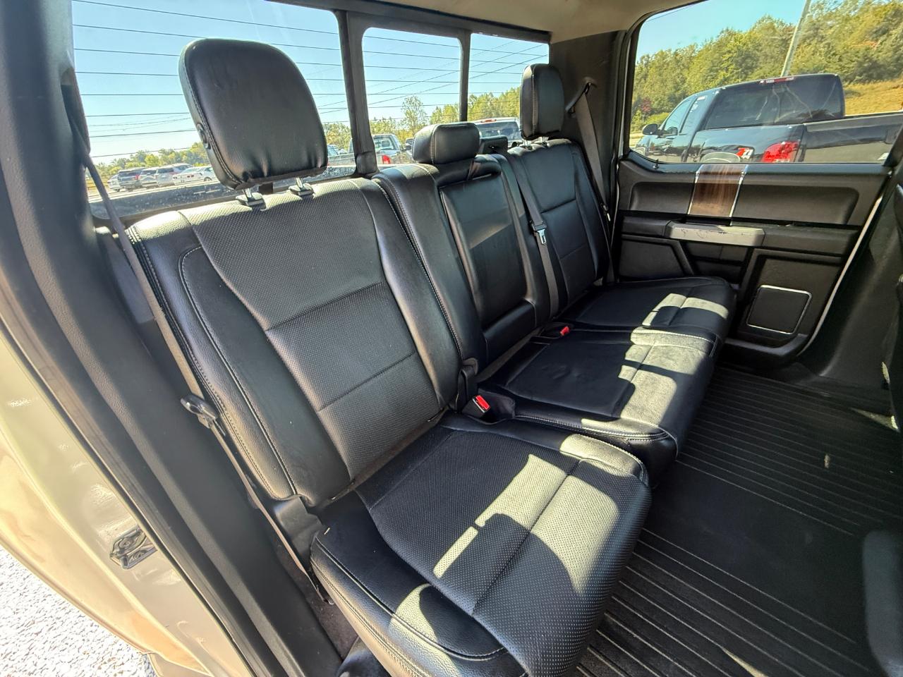 Ford F-150 Lariat SuperCrew 5.5-ft. Bed 4WD 2016