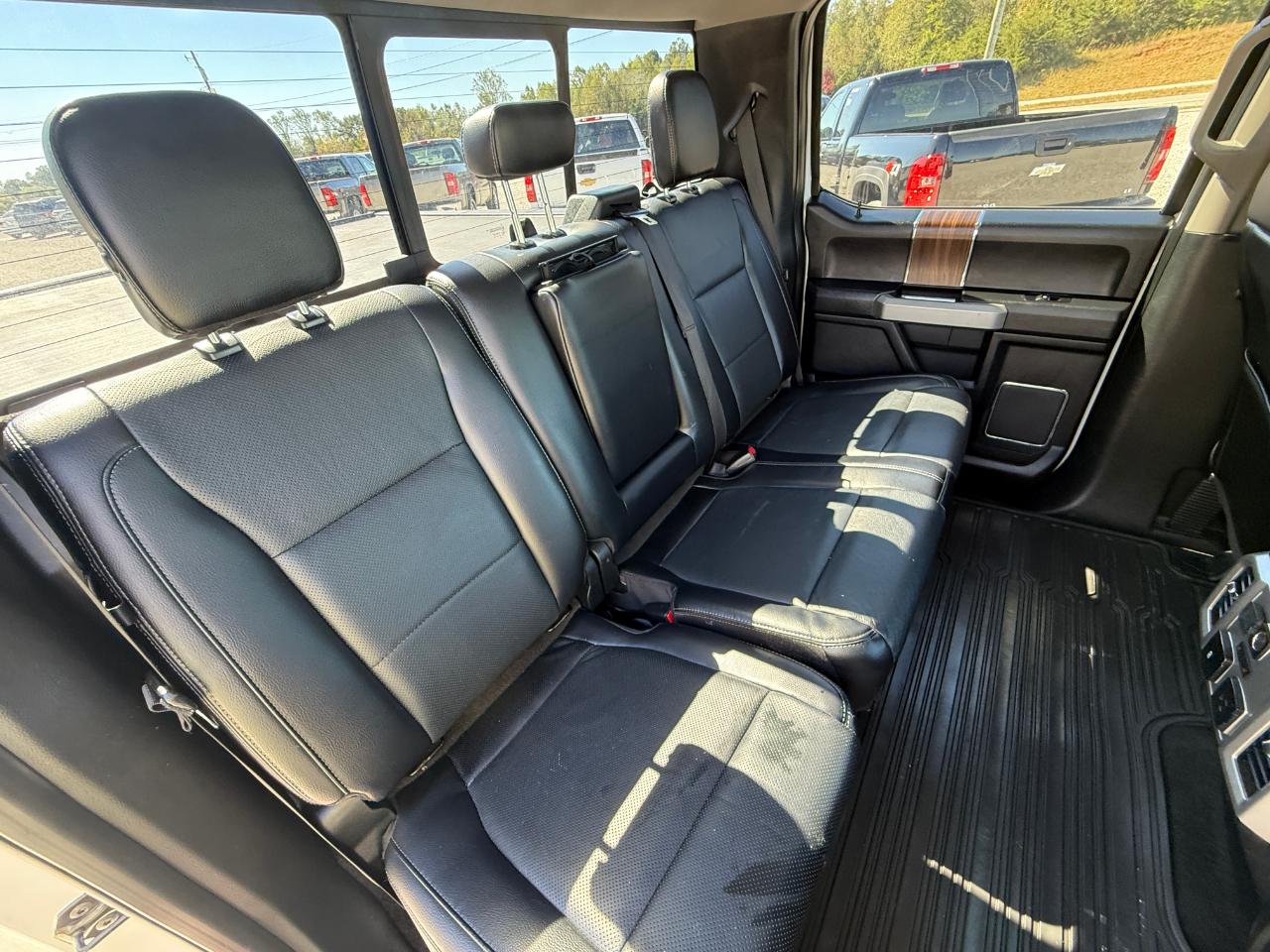 Ford F-150 Lariat SuperCrew 4WD 2017